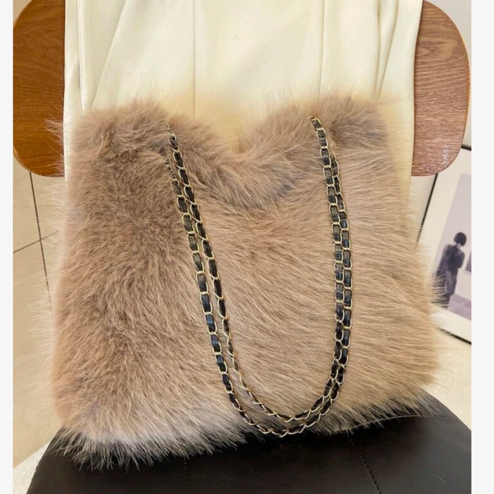 Faux Fur Shoulder Bag Crossbody Furry Messenger Tote Bag Chain Strap